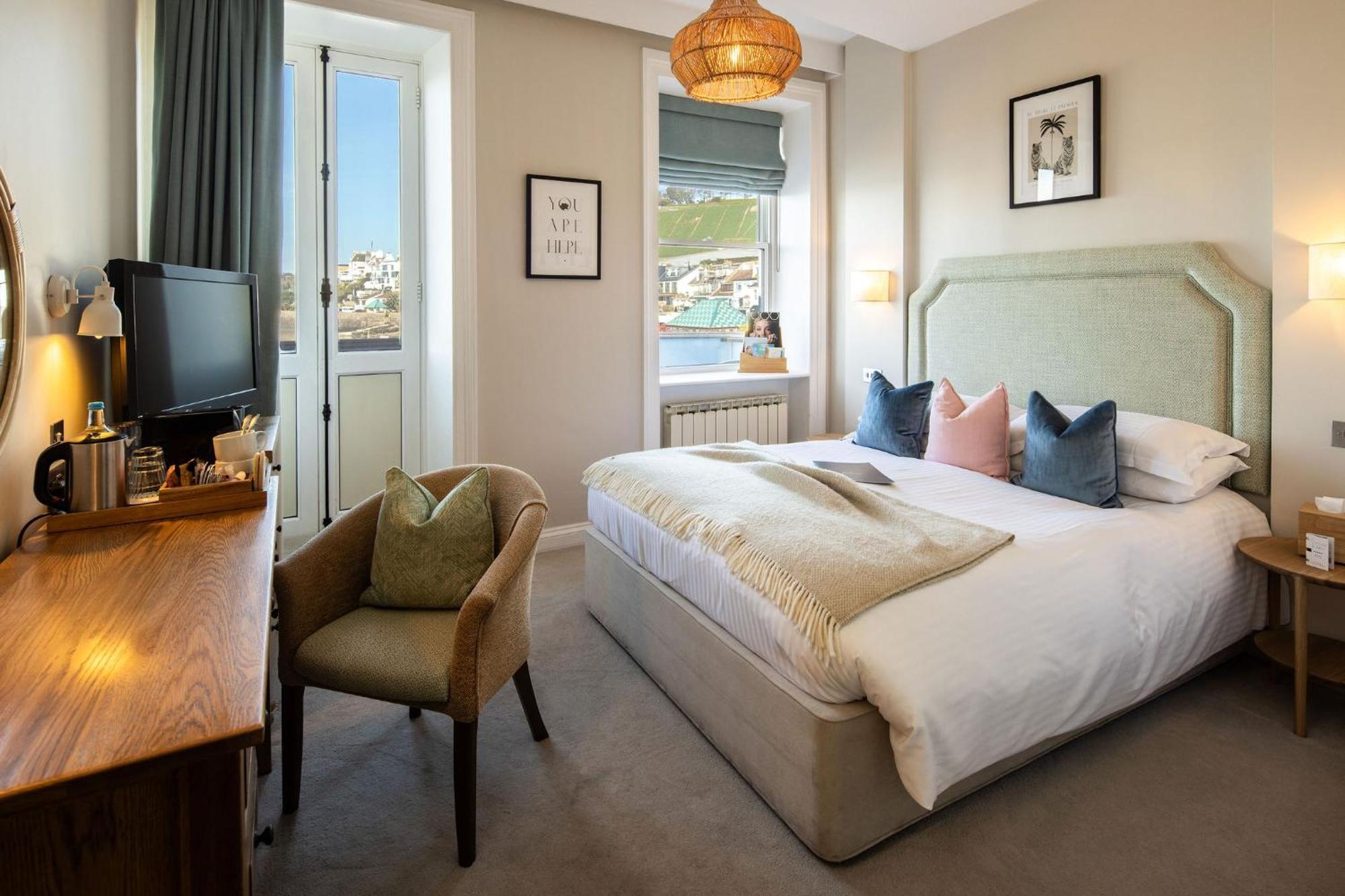 The Moorings Hotel & Restaurant Gorey Екстериор снимка